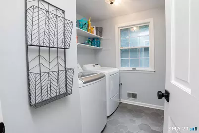 45 Wyngate, Simsbury, CT 06070 - Photo 21