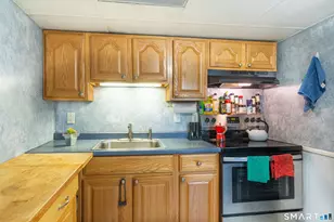 176 Brewer St, East Hartford, CT 06118 - Photo 31
