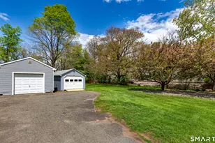 176 Brewer St, East Hartford, CT 06118 - Photo 11