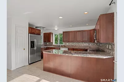 197 Sheephill Road #C, Greenwich, CT 06878 - Photo 9