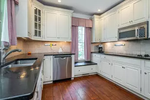 103 Litchfield Rd, Morris, CT 06763 - Photo 3