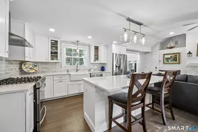 6 Fencove Court, Old Saybrook, CT 06475 - Photo 11