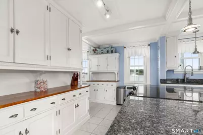30 Essex Street, Groton, CT 06355 - Photo 17
