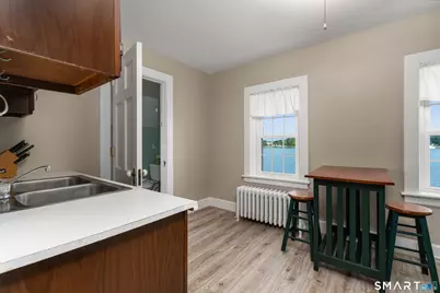 30 Essex Street, Groton, CT 06355 - Photo 35