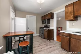 30 Essex St, Groton, CT 06355 - Photo 35
