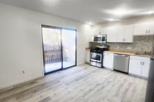 15 Crest St, West Haven, CT 06516 - Photo 7