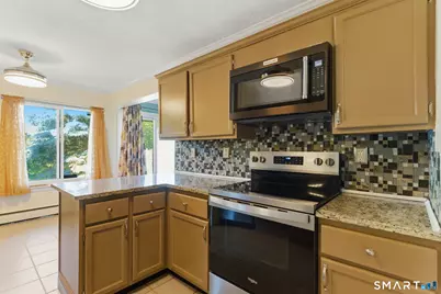 142 Woodland Drive #142, Cromwell, CT 06416 - Photo 3