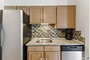 142 Woodland Dr, Cromwell, CT 06416 - Photo 5
