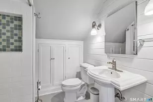 38 James St, Fairfield, CT 06824 - Photo 23