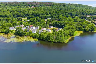 100 Silver Island Way, Berlin, CT 06037 - Photo 3