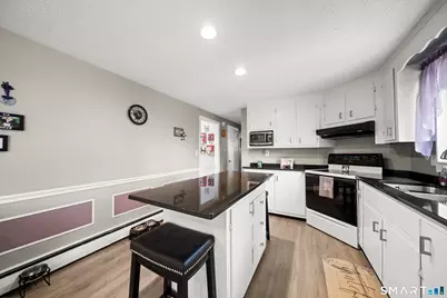 18 Bess Road, Enfield, CT 06082 - Photo 9