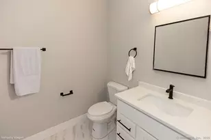 300 Harbour Close, New Haven, CT 06519 - Photo 17