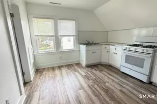 84 Alcove St, Meriden, CT 06451 - Photo 11