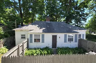 7 Broad St, Norwich, CT 06360 - Photo 17