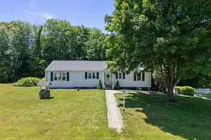 16 Westview Dr, Bethel, CT 06801 - Photo 3