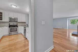 493 Pawnee Ln, Stratford, CT 06614 - Photo 9