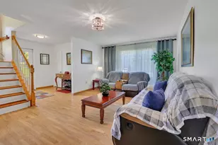 11 Watch Hill Cir, Cromwell, CT 06416 - Photo 11
