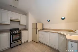 8 Squire Ln, Essex, CT 06426 - Photo 31