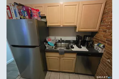 68-70 Morris Street #201, Hartford, CT 06114 - Photo 17