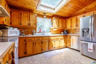 366 Fabyan Rd, Thompson, CT 06255 - Photo 9