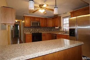 20 Ezra Silva Ln, Windsor, CT 06095 - Photo 9