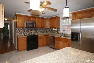 20 Ezra Silva Ln, Windsor, CT 06095 - Photo 11