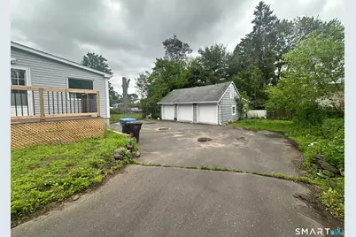 146 Sterling Street, New Britain, CT 06053 - Photo 3