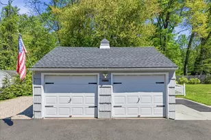 131 Oronoque Rd, Milford, CT 06461 - Photo 3