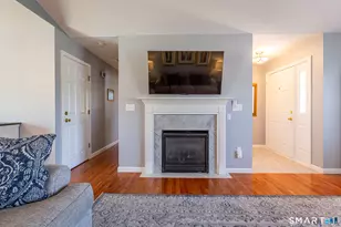 19 Oakview Pl, Vernon, CT 06066 - Photo 5