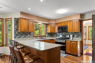 52 Elm Meadows, Enfield, CT 06082 - Photo 7