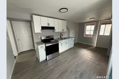 231 Goddard Avenue #3rd Floor, Bridgeport, CT 06610 - Photo 1