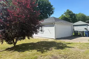 231 Goddard Ave, Bridgeport, CT 06610 - Photo 15