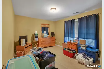 8 Callahan Lane, East Hartford, CT 06118 - Photo 11