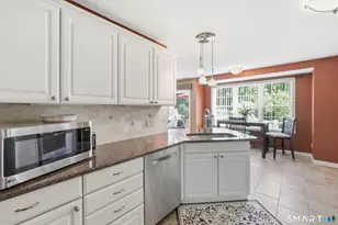 16 Sunview Dr, East Windsor, CT 06016 - Photo 11