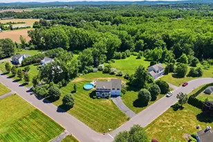 16 Sunview Dr, East Windsor, CT 06016 - Photo 37