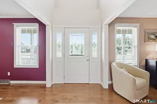 16 Sunview Dr, East Windsor, CT 06016 - Photo 5