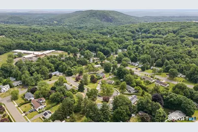 29 Collier Circle, Hamden, CT 06518 - Photo 31