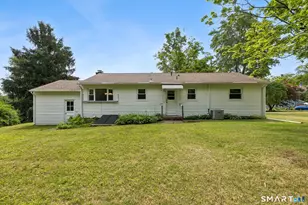 29 Collier Cir, Hamden, CT 06518 - Photo 5