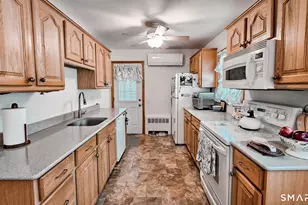 44 Monroe St, East Hartford, CT 06118 - Photo 11