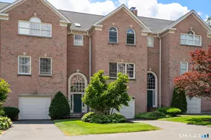 15 Governors Row, West Hartford, CT 06117 - Photo 1