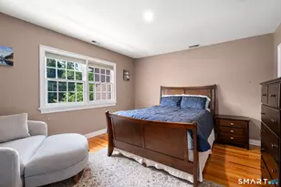 15 Governors Row, West Hartford, CT 06117 - Photo 23