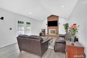 8 Hanover Ln, South Windsor, CT 06074 - Photo 5