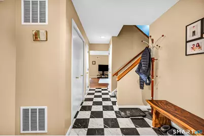 8 Ironwood Road #8, West Hartford, CT 06117 - Photo 3