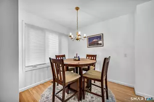 8 Ironwood Rd, West Hartford, CT 06117 - Photo 5