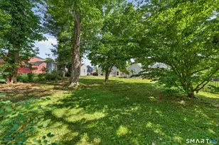 55 Woodlawn Rd, New London, CT 06320 - Photo 31