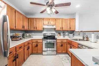 136 Pembroke Road #6-50, Danbury, CT 06811 - Photo 5