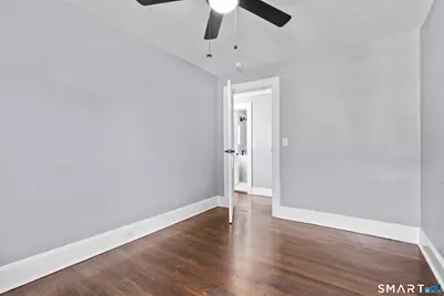 695 West Taft Avenue, Bridgeport, CT 06604 - Photo 27