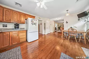 30 Bridle Trail Dr, Naugatuck, CT 06770 - Photo 7