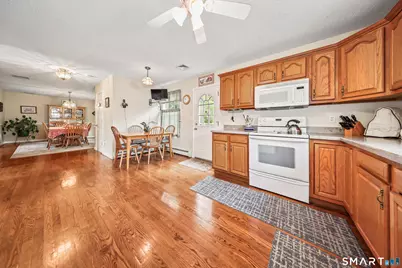 30 Bridle Trail Drive, Naugatuck, CT 06770 - Photo 9
