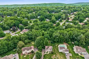 30 Bridle Trail Dr, Naugatuck, CT 06770 - Photo 33